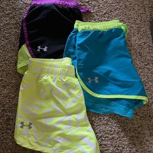 3 Pairs of Girls Size Medium Under Armour Shorts